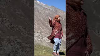 Jiya re song by yumna in kashmir border of ladakh jiyare trendingshorts trending shorts [upl. by Kinelski]