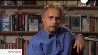 Hanif Kureishi Un mundo puro conduce al fascismo [upl. by Atiuqnahs]