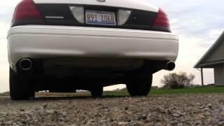 Crown Victoria P71 straight piped [upl. by Mathew]