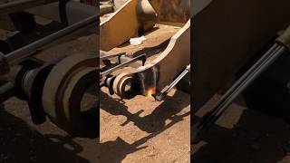 Caterpillar 950 b b loader boom sidha Karne ka tarika bahut acchi short video [upl. by Ailasor]