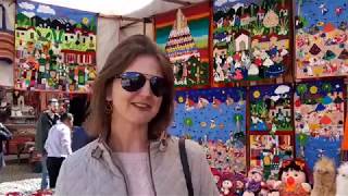 Mercado Artesanal de Pisac Cusco  Peru [upl. by Leirda]