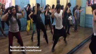 Satakli Choreography  Happy New Year  Master Class Bollywood [upl. by Kape723]