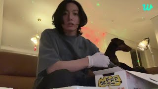 ENGCC 230203 ㅋㅋㅋ 치킨  BTS Jungkook Deleted Chicken Mukbang Weverse Live [upl. by Akemihs]