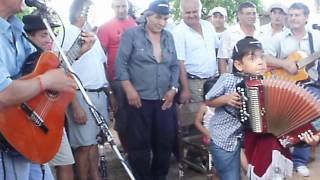 EMILIANITO LOPEZ EN MANANTIALES MBURUCUYA [upl. by Dnyletak]