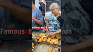 Famous bread 🍞 pakora 🤤bread breadpakora streetfood streetfood foodie indianstreetfood food [upl. by Esten]