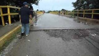 Puente vehicular Inundación de Juchitán 4 de sep de 2010 [upl. by Carlie]