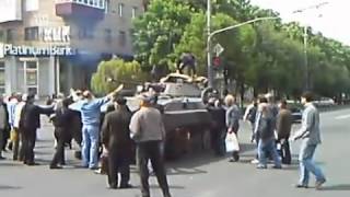 Mariupol Ukraine 952014 Civilians stopping tank [upl. by Gearhart3]