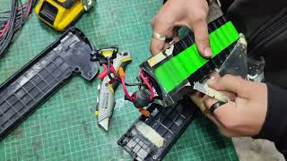 Raleigh Stow E Way battery  How to open and test [upl. by Frech]