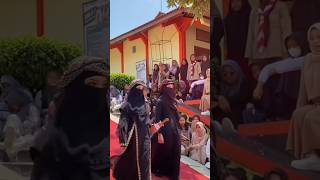 Hijabi girl power public reaction abaya muslimah abaya trending hijabi youtubeshorts modest [upl. by Almita]