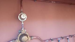 installation des bouteilles gaz [upl. by Hansel]