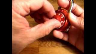 Masterlock Combination Padlock  Crack Open in 40 seconds without Combination Easy and Quick [upl. by Polk849]