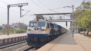 KJM WDP4D hauled 17321  Vasco Da Gama  Jasidih Express skipping Ballari Cantonment Halt [upl. by Zorana]