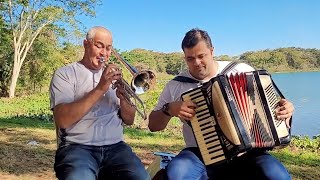 PAI E FILHO TOCANDO AS MARGENS DO RIO  Acordeon e Trombone CCB [upl. by Kariv258]