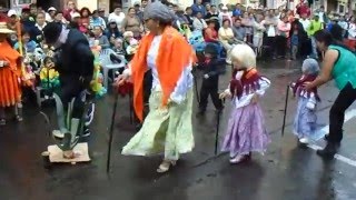 VIEJITOS REGUETONEROS MERCADO CENTRAL AMBATO [upl. by Slerahc934]