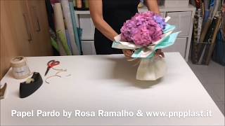 Bouquet with bicolor cellophane strips wrapflowers [upl. by Heathcote]