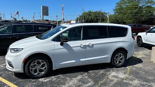 2024 Chrysler Pacifica Limited AWD [upl. by Ytirahs]