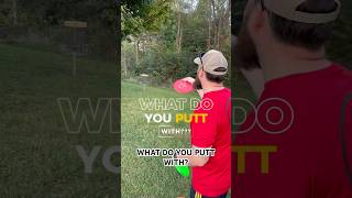 Pickle putts with his Reko What do you putt with putter discgolf putting discgolfshorts frolf [upl. by Nel732]