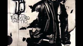 Bushido  Feat Sentino   Deutschland gib mir ein Mic  11 Electro Ghetto [upl. by Colly]