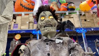 Guard Zombie 2023 Animatronic InStore Demo at Lowes [upl. by Costanzia]