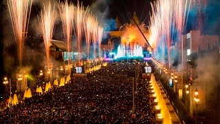 Campanadas 2017 Barcelona  New Year 2017 in Barcelona  Celebration [upl. by Nosemyaj16]