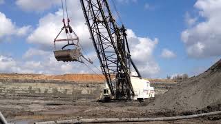 Big Dragline at Work [upl. by Hsirrap215]