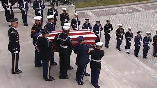 EUA de luto para o funeral de Estado de George H W Bush [upl. by Enaht445]