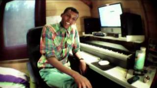 Stromae  Leçon N°16 quotBienvenue chez moiquot [upl. by Blanchard416]