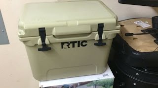 RTIC 20 Cooler Ice Test [upl. by Vacla]