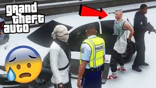 Carlos A RAPIT UN CIVIL Isi risca slujba de POLITIST GTA Real Life [upl. by Hebner]