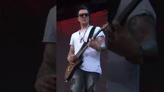 Synyster Gates Buried Alive Intro by Avenged Sevenfold live [upl. by Estella]