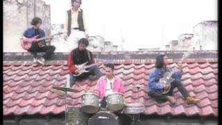 EYE  Izinkan Selamanya Namamu Dihati Official Music Video [upl. by Bushweller541]