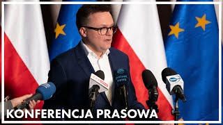 Białystok Konferencja prasowa marszałka Sejmu Szymona Hołowni [upl. by Sdlonyer]