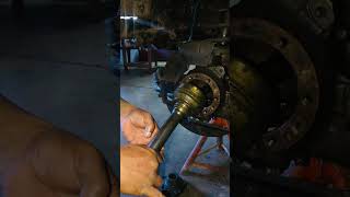 Stub axle මොකද්ද trending viralvideo foryou viralshort srilanka automobile srilanka trending [upl. by Dorion]