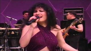 Selena  Cumbia Medley Como La Flor La Carcacha Bidi Bidi Bom Bom amp Baila Esta Cumbia [upl. by Salome276]