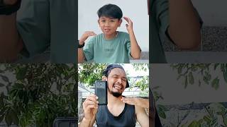 Papa liat aku bernyanyi 🤙🏼😝 Yogaapriadii shorts masukberanda funny [upl. by Nahtiek330]