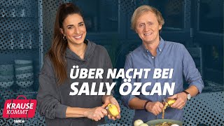 Süße Träume mit Sally Özcan  Krause kommt [upl. by Epuladaug580]