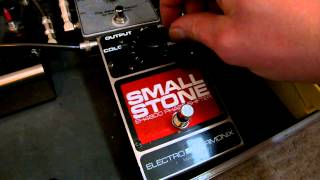 Electro Harmonix Small Stone V3 USA quotVibequot mod Msm Workshop [upl. by Sardse]