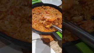 SHORTS 🍚 ARROZ con PESCADO🐟 y MARISCO 🦐 ¡Receta FÁCIL en un PISPÁS 😋 [upl. by Cianca]