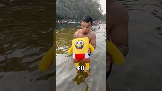 O jacaré atacou meu boneco do Bob esponja shorts [upl. by Seibold]