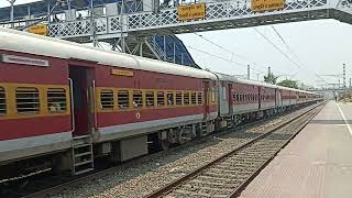 HWH WAP 7 37401 HOWRAH 15271 MUZAFFARPUR JANSADHARAN EXPRESS [upl. by Yremogtnom375]