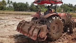 Tractor in the dirt mud awakened the field [upl. by Nollahs402]