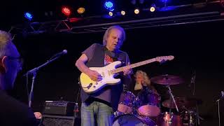 Walter Trout  Please dont take my love away [upl. by Anthea]