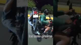 solo en Venezuela 🤔 [upl. by Akirea]