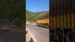 Morning update NH 44 National Highway traffic continue donon side chal raha🛣️ JampK [upl. by Lerrud]