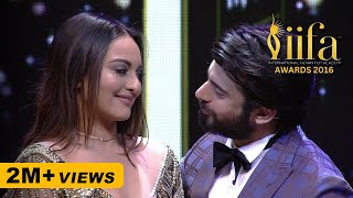 Fawad ki shayari par Sonakshi fida [upl. by Sacken]