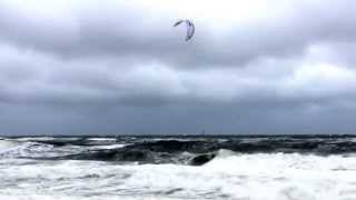 Kitesurfen bei Windstärke 8 auf Sylt [upl. by Asyla]