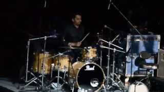 Adnan Sami Live  Introduction to the band [upl. by Foscalina68]