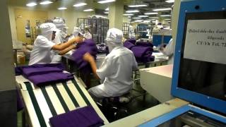 IMAGE blanket folder  blanket folding machine  mesin lipat selimut by mesin laundry DIA [upl. by Eibber]