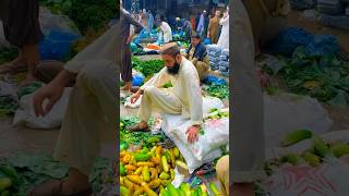 Heavy rains 🌧️ fruitman streetfood vegetablemarket food indianmarket fruit sabjimandi [upl. by Nnaitak]