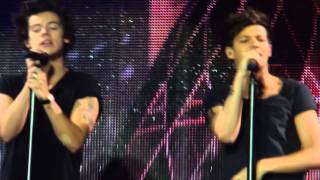 One Direction  TMH Tour  Hamburg 1252013  Cmon Cmon [upl. by Walker]